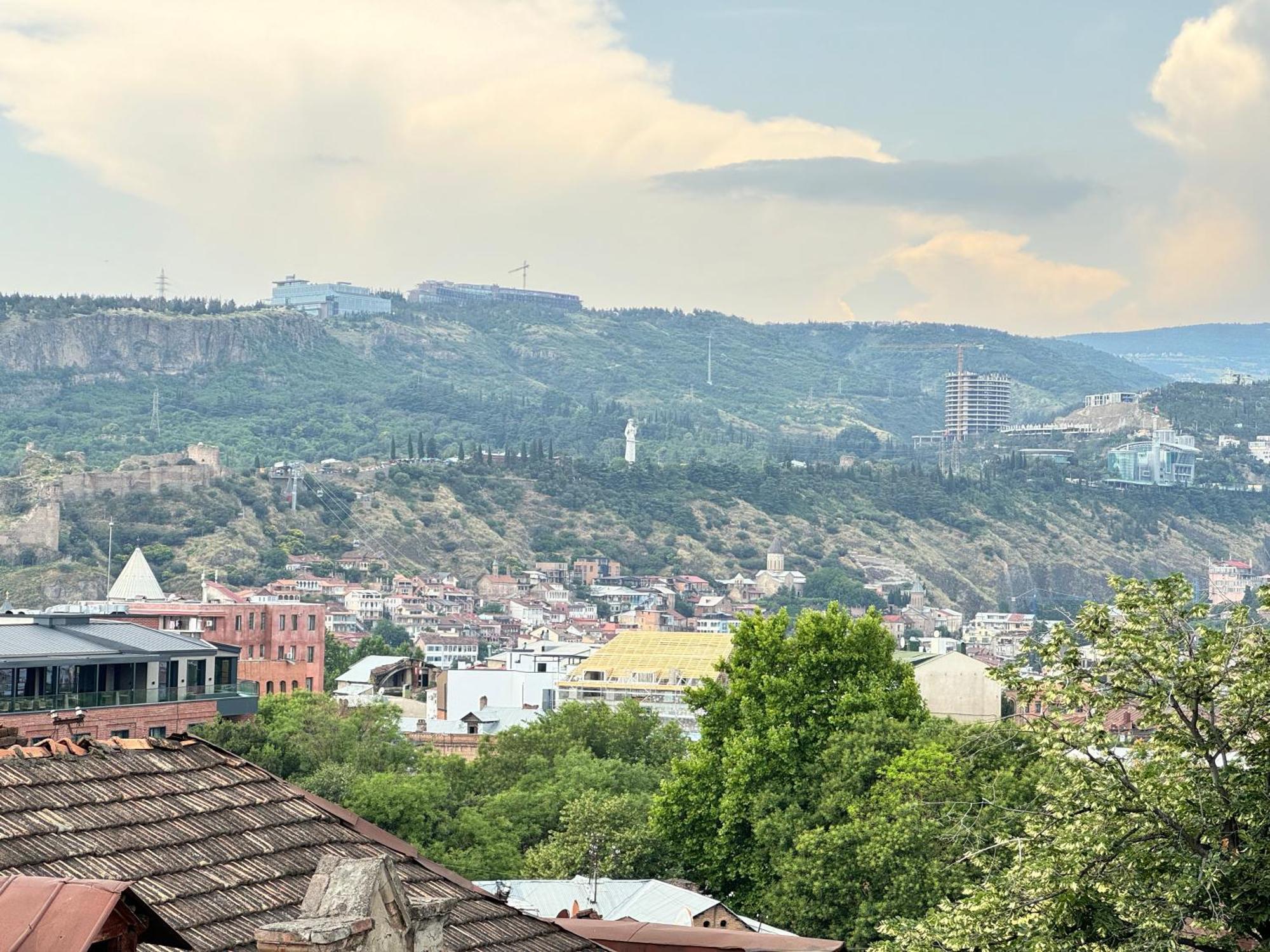 Tbilisi Center Hotel Eksteriør bilde