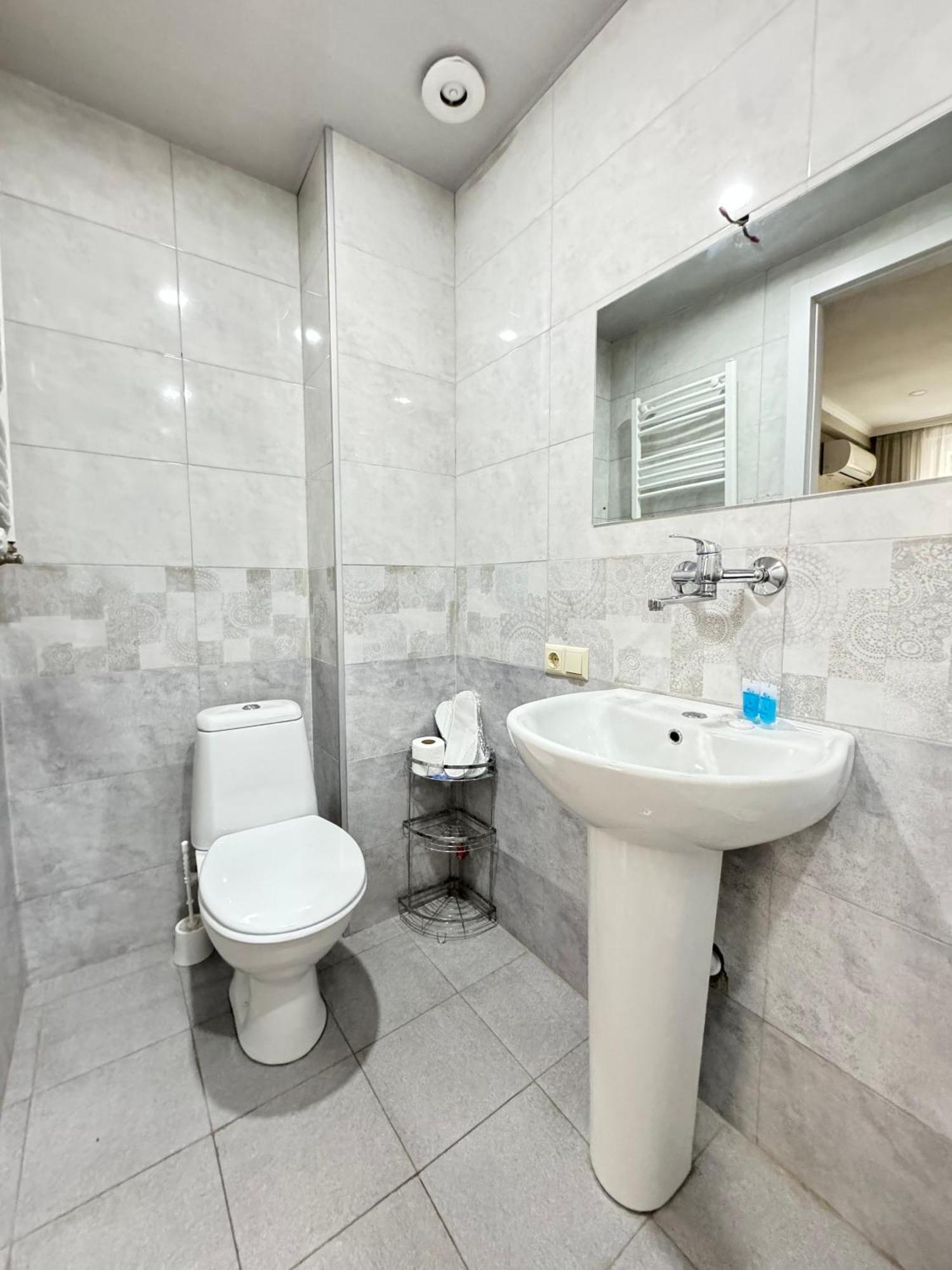 Tbilisi Center Hotel Eksteriør bilde