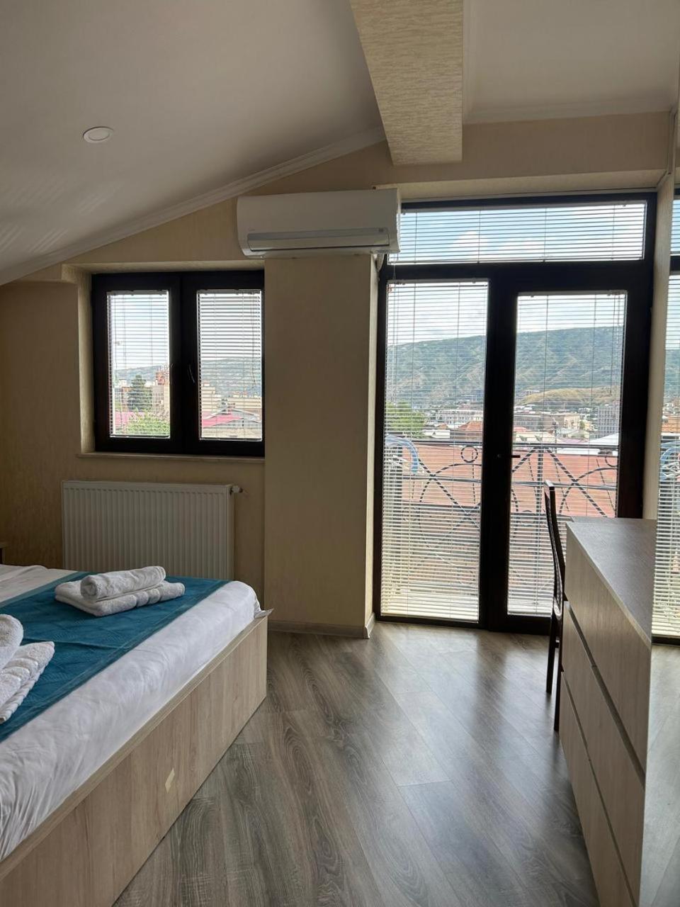 Tbilisi Center Hotel Eksteriør bilde
