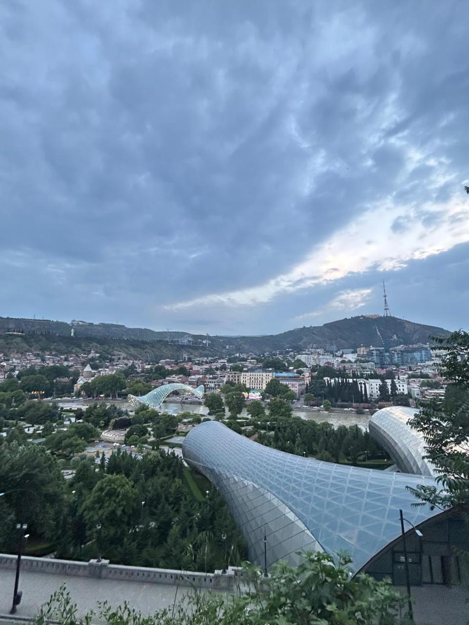Tbilisi Center Hotel Eksteriør bilde